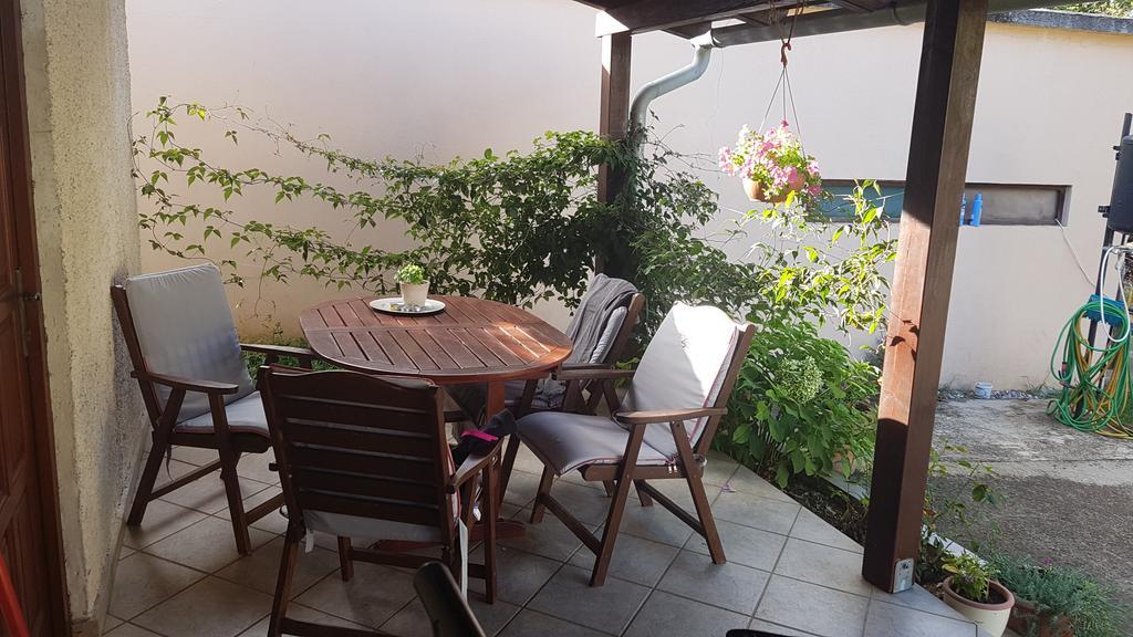 Apartment Ecio Баньоле Екстер'єр фото